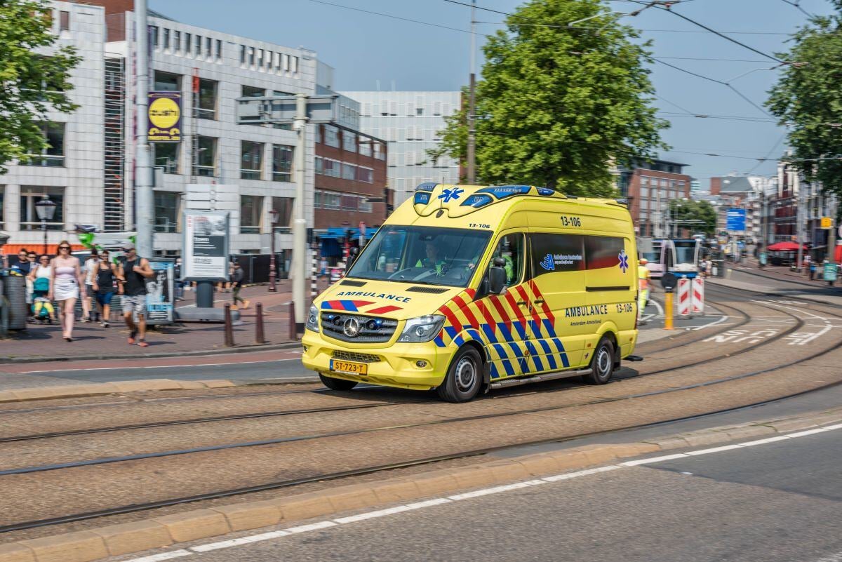 Ambulance - oproepen hulpdiensten